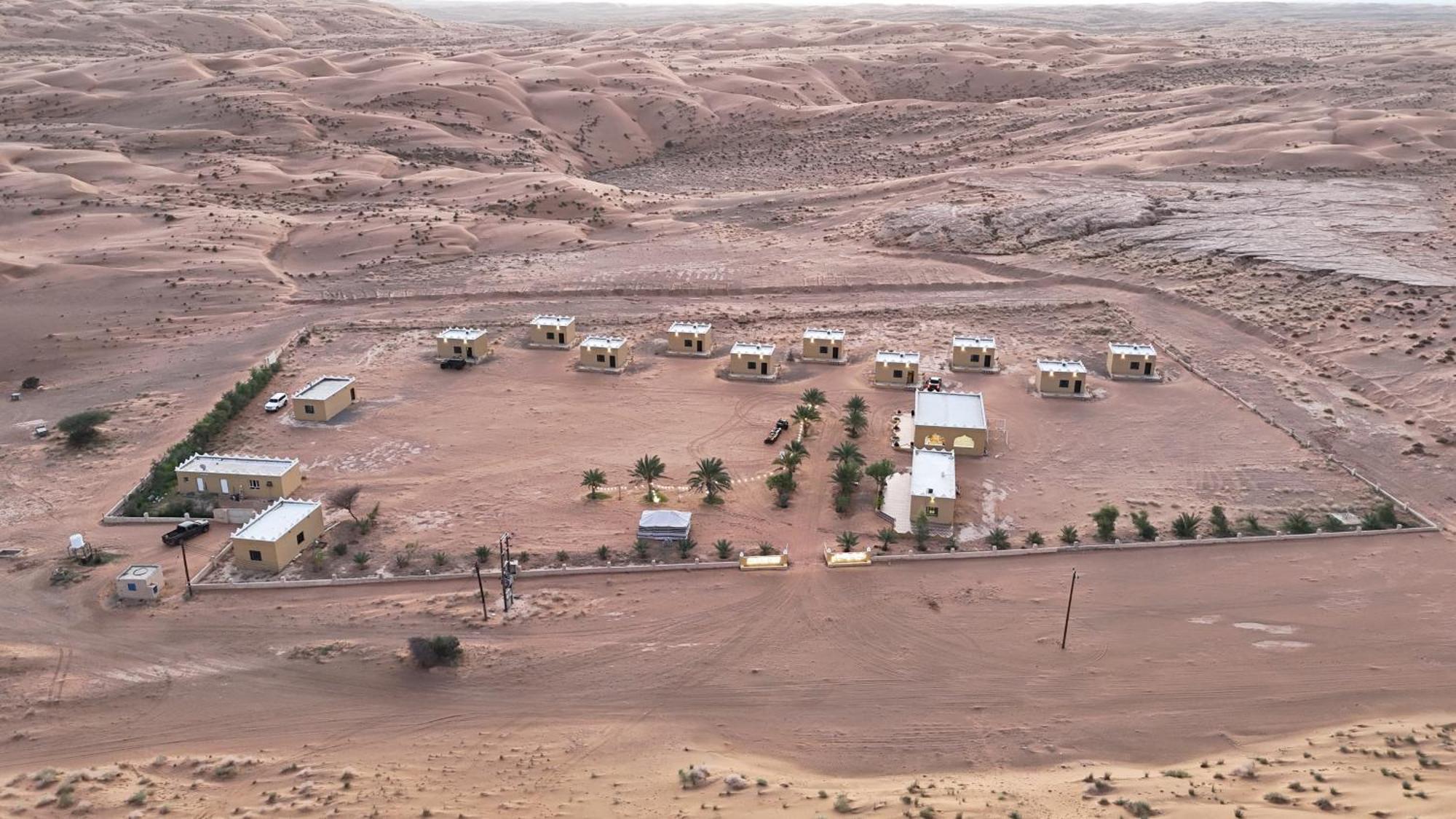 Al Hawiyah Camp Ḩawīyah Exterior foto